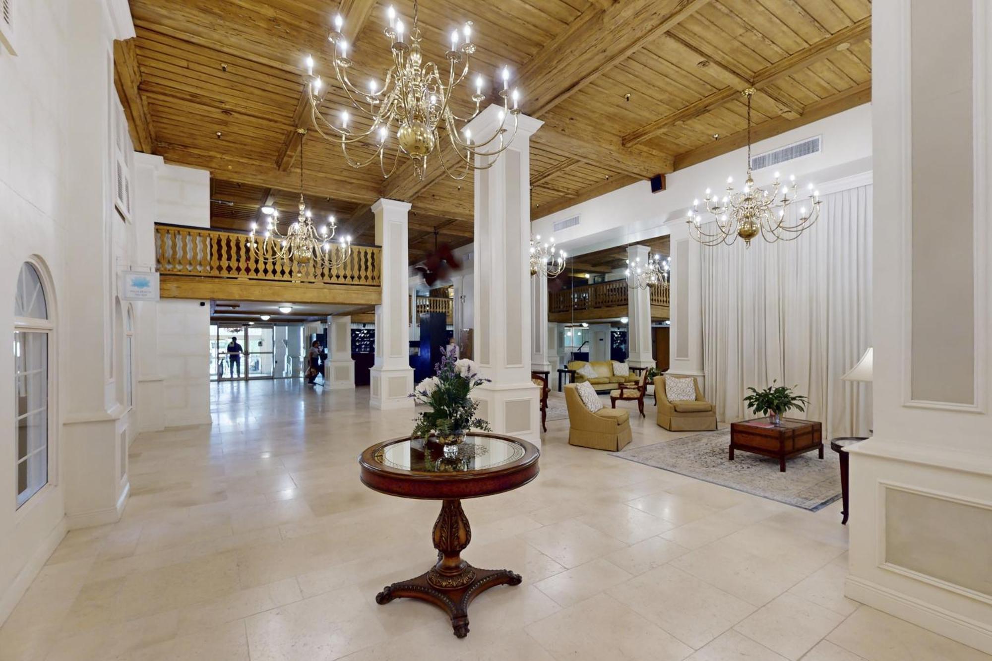 Palm Beach Hotel & Sunrise Cottage Extérieur photo
